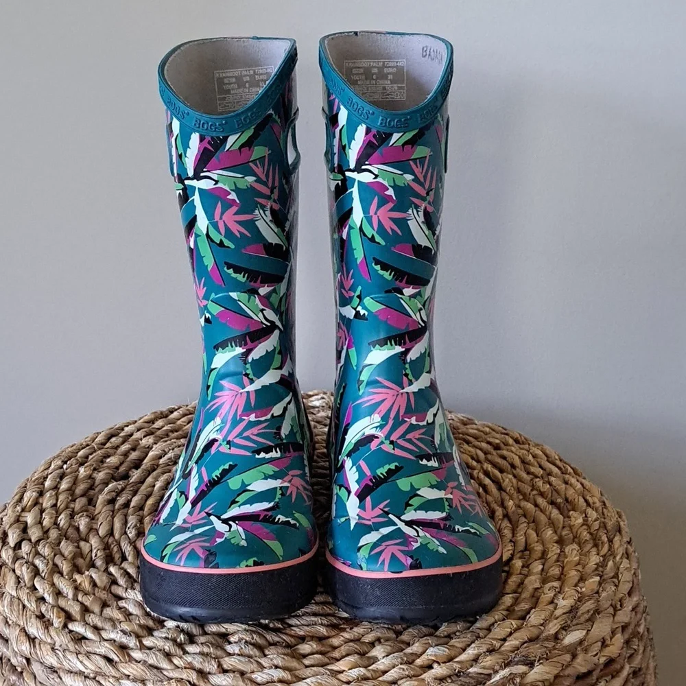 BOGS Youth Girls Rainbow Palm Print Waterproof Pull On Tall Rain Wellie Boots S6